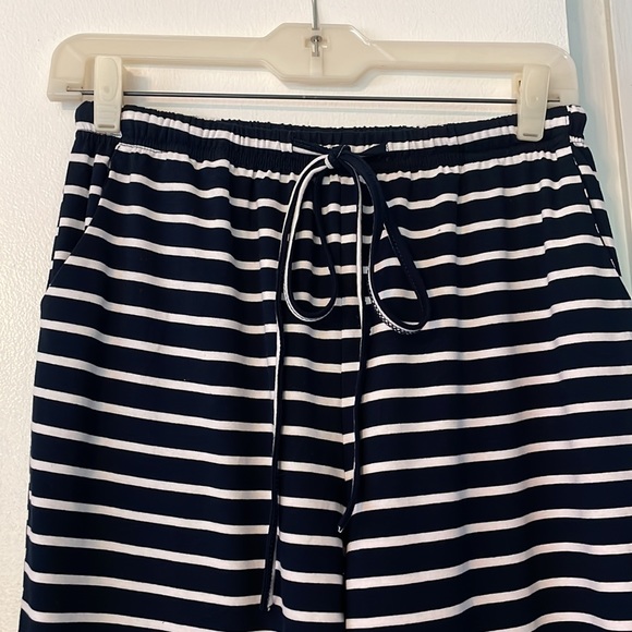 NWT Women’s Long Sleeve Pajamas Set Solid Top And  Striped Pants Soft Pjs Set. - Picture 7 of 14